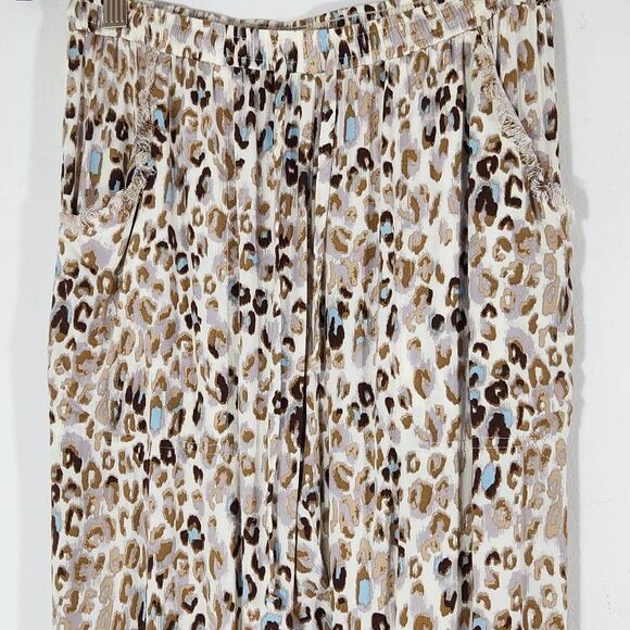 Olivaceous Cream Leopard Print Cropped Joggers with Raw Edge Accents Size Small - Picture 2 of 10